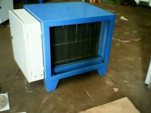 餐飲(yin)靜電式(shi)油煙淨(jing)化(hua)器