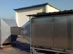 UV光(guang)氧催(cui)化(hua)設(she)備